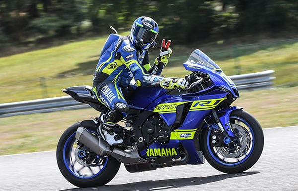 souscrivez une assurance moto à la réunion pour une protection optimale. découvrez nos offres sur mesure et roulez en toute tranquillité sur l'île intense.