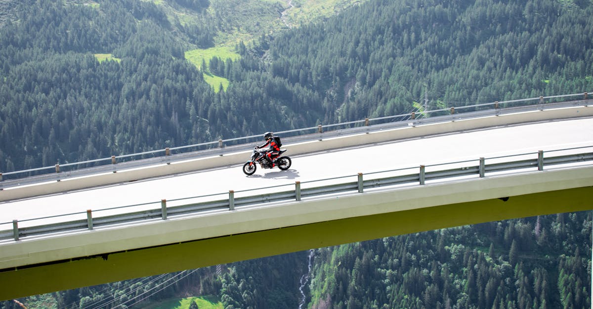 obtenez une assurance moto fiable et abordable pour protéger votre véhicule et vous-même avec nos offres d'assurance moto personnalisées.