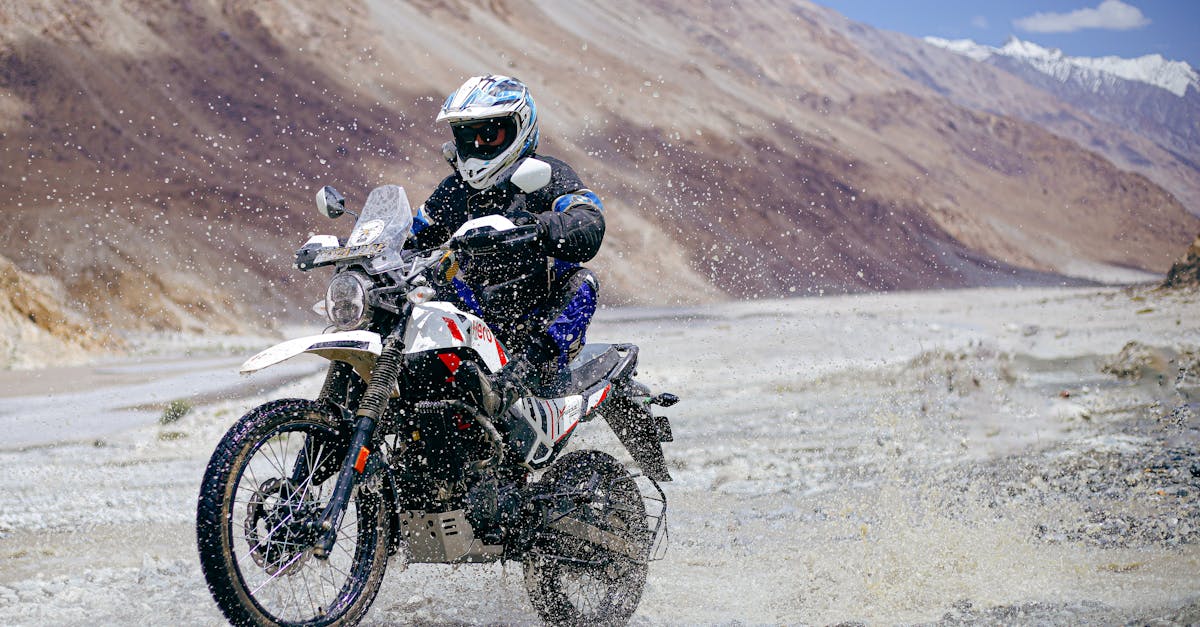 assurez votre moto avec notre compagnie d'assurance spécialisée dans les motos. découvrez nos offres d'assurance moto dès maintenant.