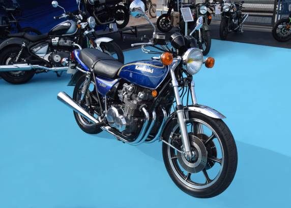 découvrez la ffve moto, l'association dédiée aux passionnés de motocyclettes anciennes en france. informez-vous sur l'immatriculation, les événements, et les services offerts pour les amateurs de bolides d'époque.