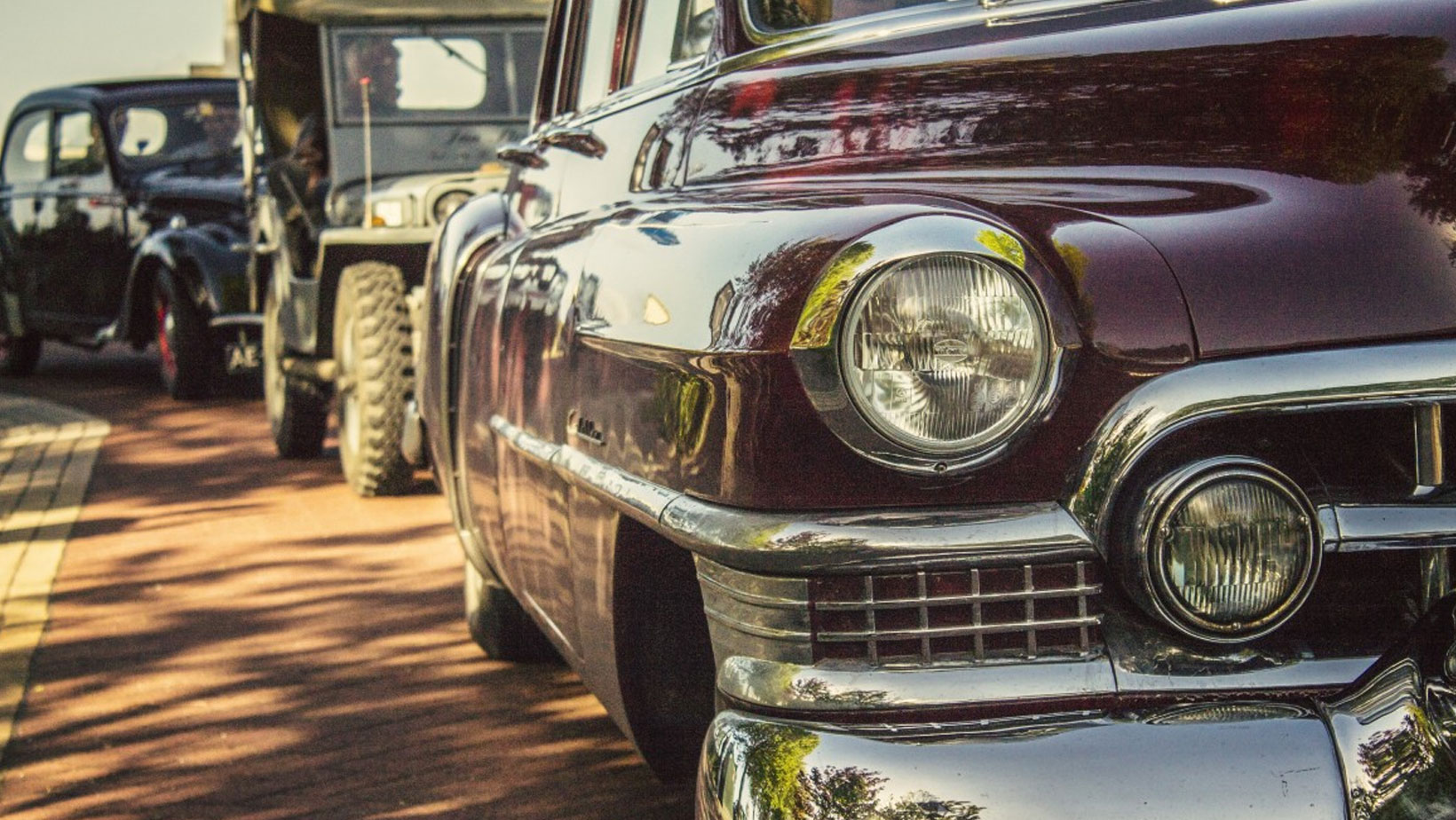 découvrez notre assurance flotte collection, spécialement conçue pour protéger vos véhicules de collection. profitez d'une couverture sur mesure, des tarifs compétitifs et une expertise dédiée pour préserver la valeur de votre patrimoine automobile.