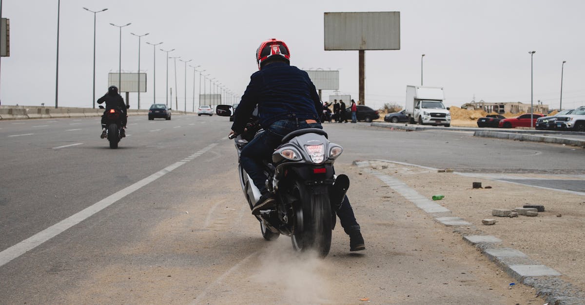 découvrez notre guide complet sur l'assurance moto pour choisir la couverture idéale. obtenez des conseils pratiques, des informations sur les différentes options et comparez les meilleures offres pour assurer votre deux-roues en toute sérénité.