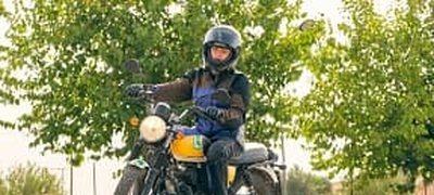 découvrez l'assurance garage idéale pour les motards : protection complète pour votre véhicule, couverture adaptée aux besoins spécifiques des passionnés de moto, et assistance 24/7. protégez votre précieux deux-roues avec une assurance sur mesure.