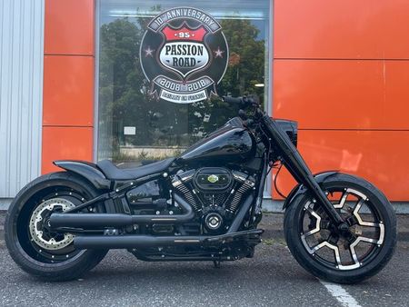 découvrez notre assurance spécialement conçue pour les jeunes conducteurs de harley-davidson. protégez votre passion avec des tarifs avantageux et une couverture adaptée à vos besoins. roulez en toute sérénité sur votre moto emblématique !