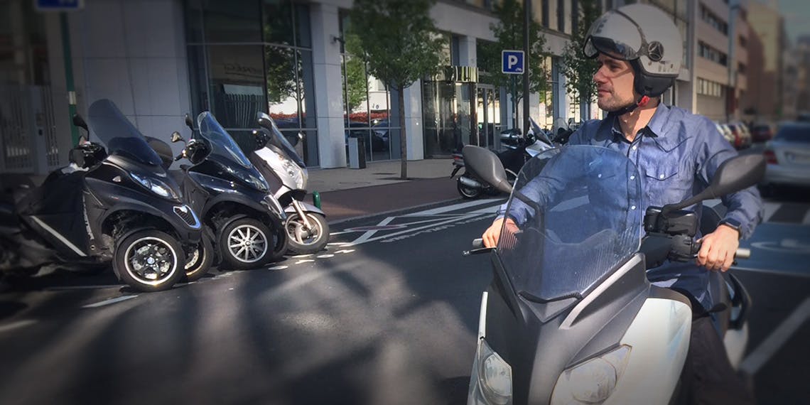 découvrez l'assurance moto 125 chez direct assurance : des tarifs compétitifs, une couverture adaptée à vos besoins et un service client de qualité. profitez de la tranquillité d'esprit sur la route avec nos solutions sur-mesure.