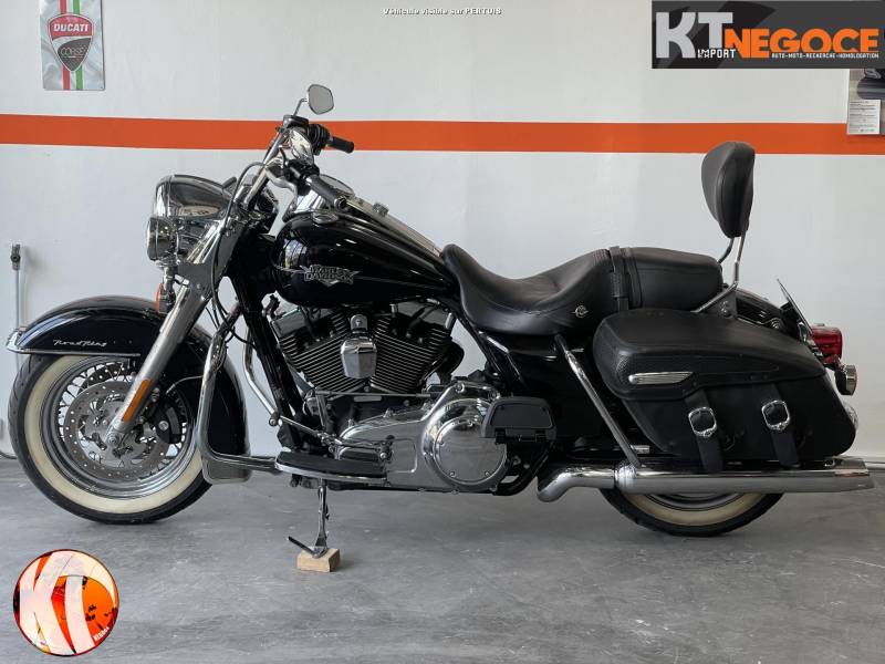 découvrez l'importation de motos anciennes en france : guide complet, conseils pratiques, et démarches à suivre pour acquérir votre belle machine rétro. plongez dans l'univers des motos vintage et réalisez votre rêve d'en posséder une !