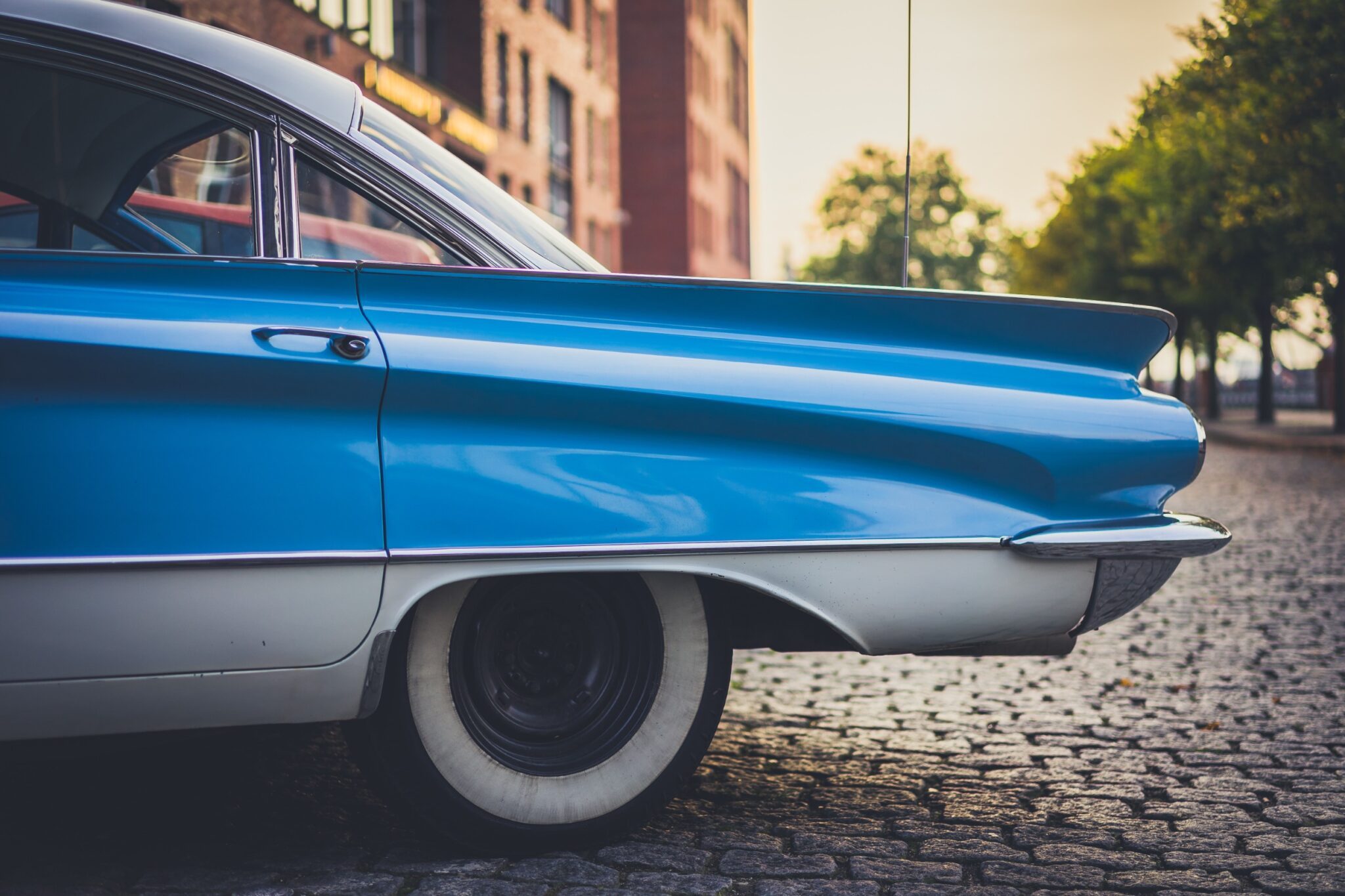 découvrez notre assurance dédiée aux voitures de collection, offrant une couverture sur mesure pour préserver votre patrimoine automobile. profitez d'une protection adaptée à la valeur de votre véhicule, avec des garanties complètes et des tarifs compétitifs.