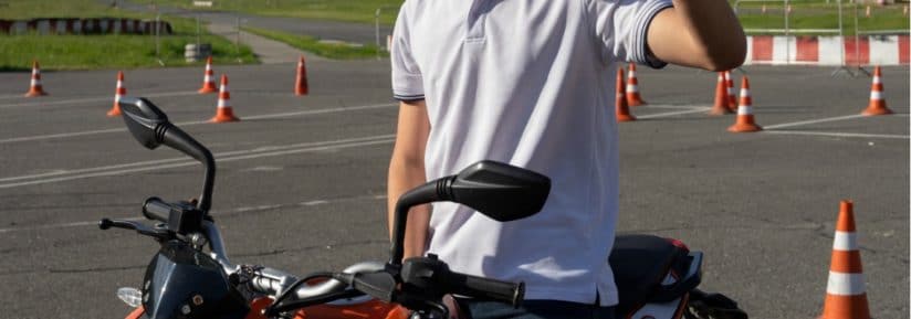 découvrez la maaf assurance moto 50cc, une offre adaptée pour les conducteurs de scooters et motos légères. protégez votre véhicule avec des garanties sur mesure et des services adaptés à votre quotidien. obtenez un devis en ligne facilement et roulez en toute sérénité!