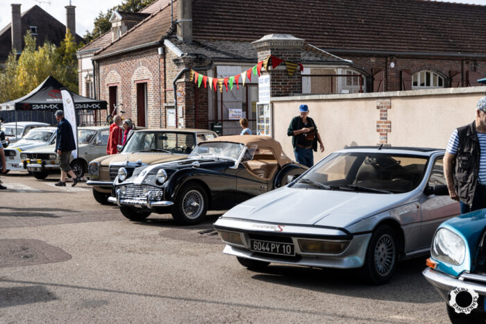 découvrez l'assurance auto rétro, une solution adaptée pour les passionnés de véhicules anciens. protégez votre classique avec une couverture sur mesure et profitez de primes avantageuses. garantissez la sécurité de votre automobile vintage tout en préservant son authenticité.