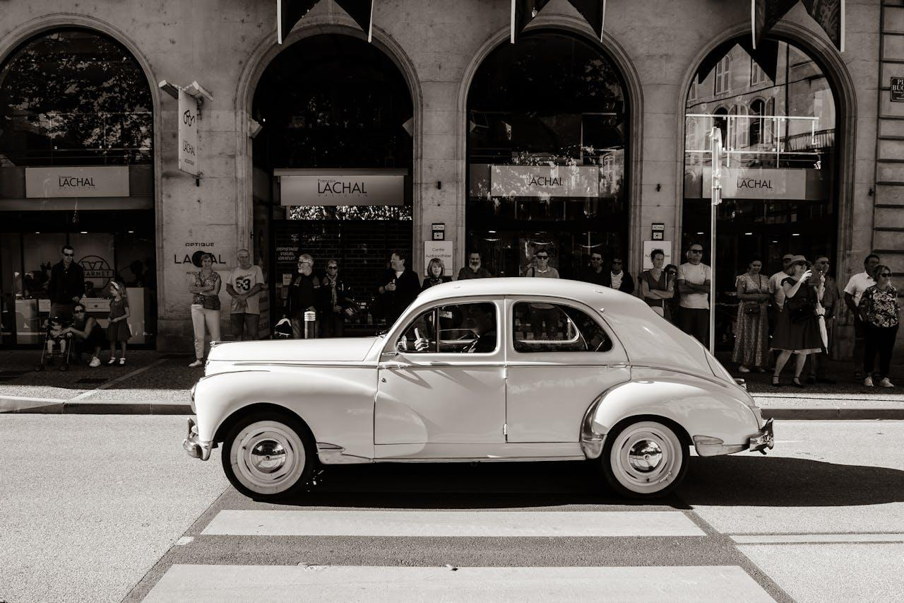 découvrez notre assurance dédiée aux véhicules de collection, offrant une protection sur mesure pour vos joyaux automobiles. profitez de garanties spécifiques et d'un service adapté à vos besoins uniques, tout en préservant la valeur de votre patrimoine auto.